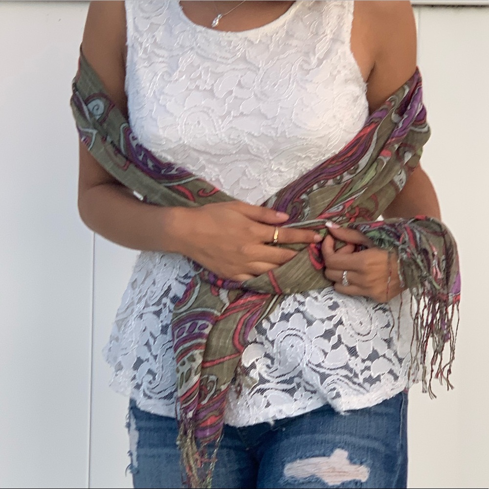 Cute scarf